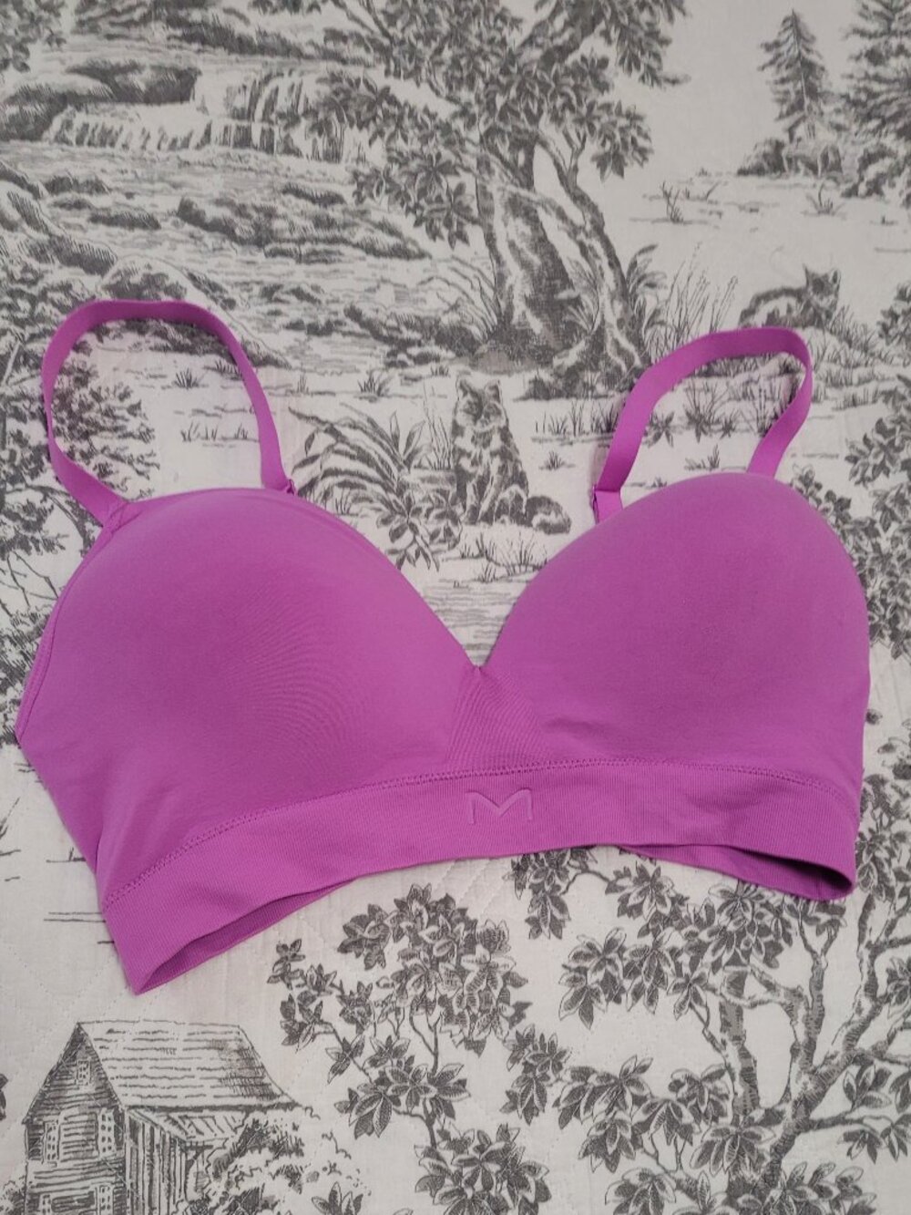Maiden Form Lilac/Pinkish Wireless Lightly Padded Bra Size XL EUC